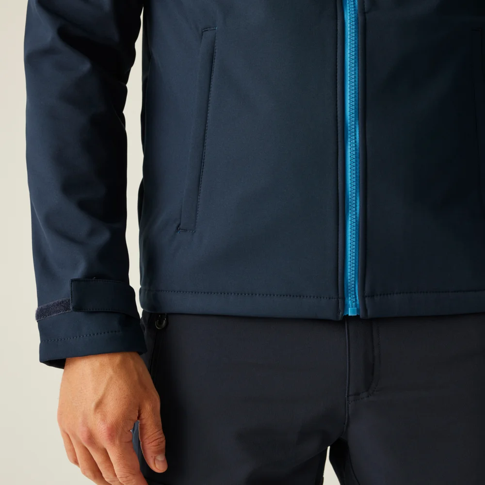 3-Lagen Kapuzen Softshell Jacke "Venturer"