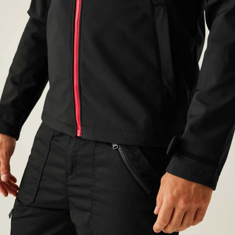 3-Lagen Kapuzen Softshell Jacke "Venturer"