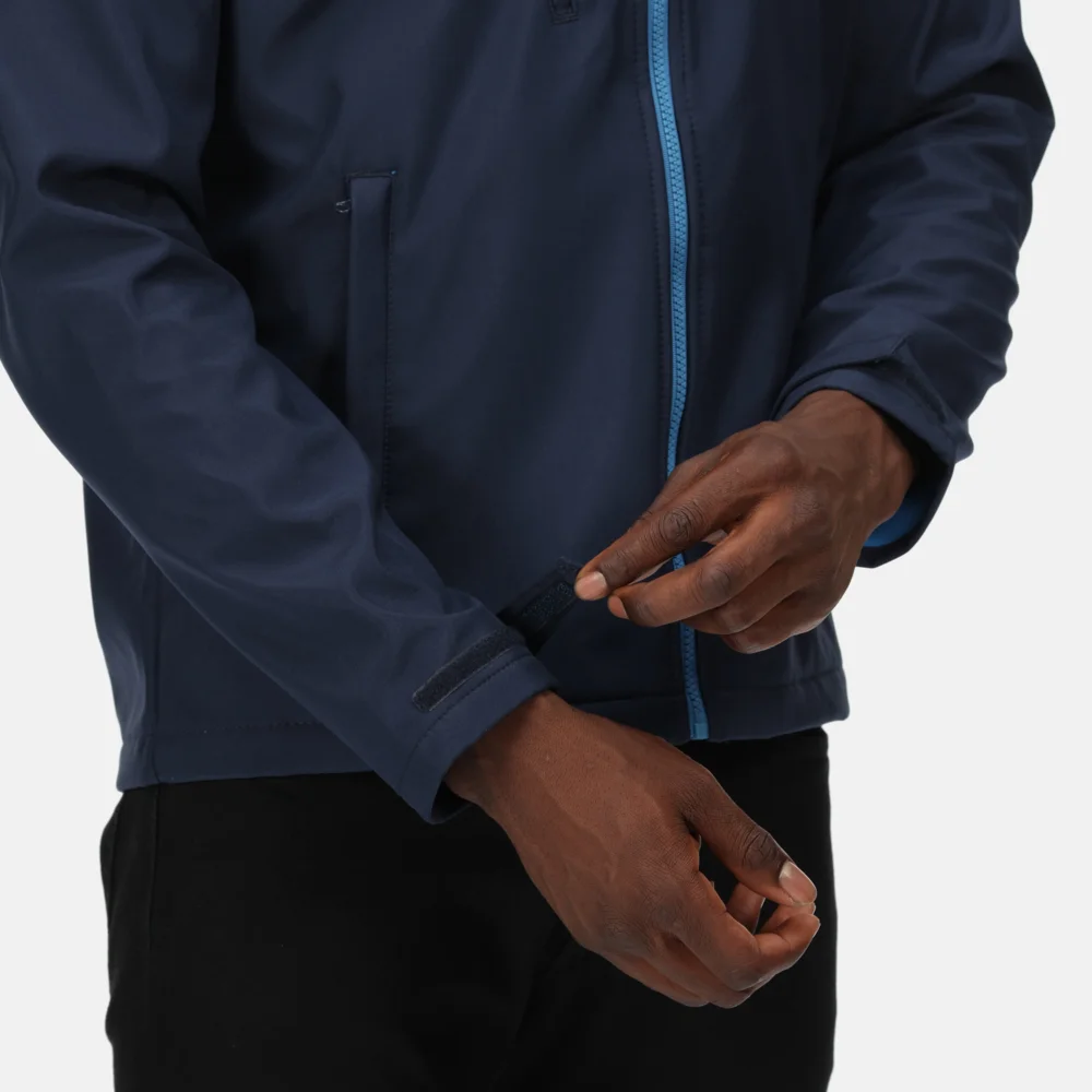 3-Lagen Kapuzen Softshell Jacke "Venturer"