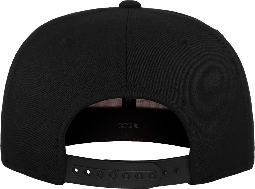6 Panel Fitted Snapback Cap