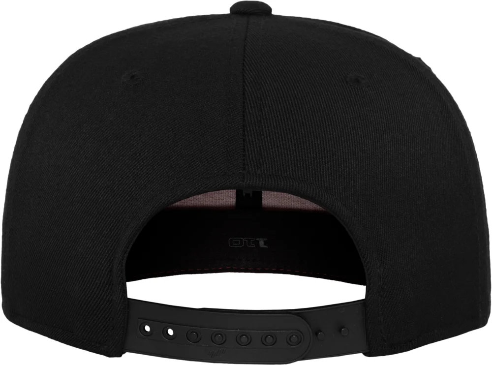 6 Panel Fitted Snapback Cap