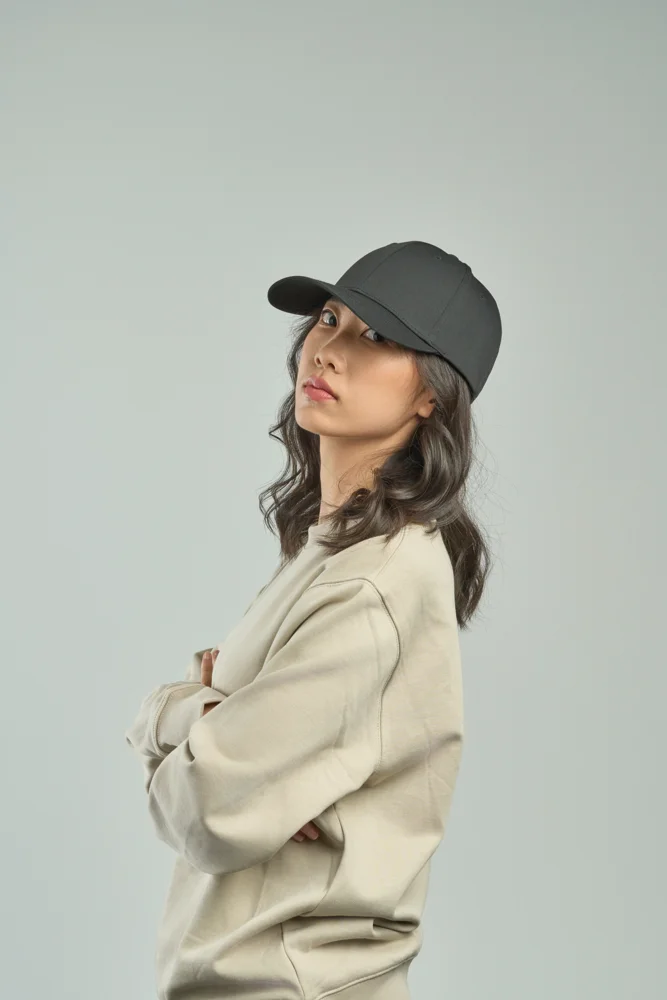 6 Panel Cap "Bolt"