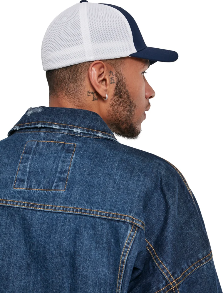 6 Panel Mesh Cap