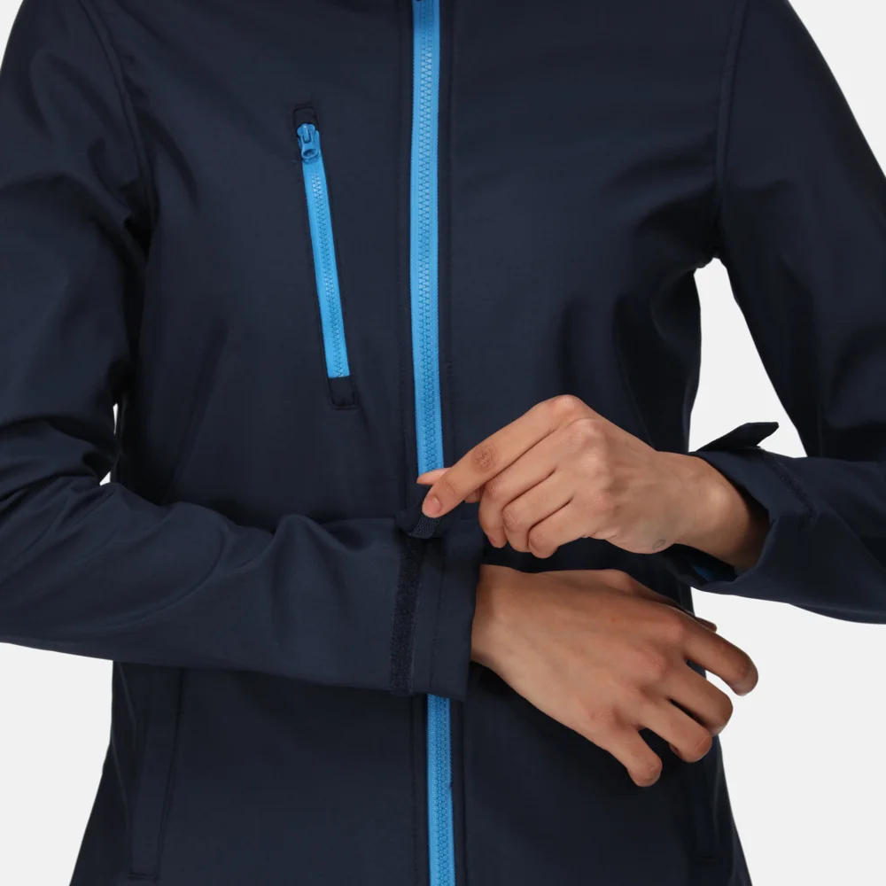 Ladies' 3-Layer Hooded Softshell Jacket "Venturer"