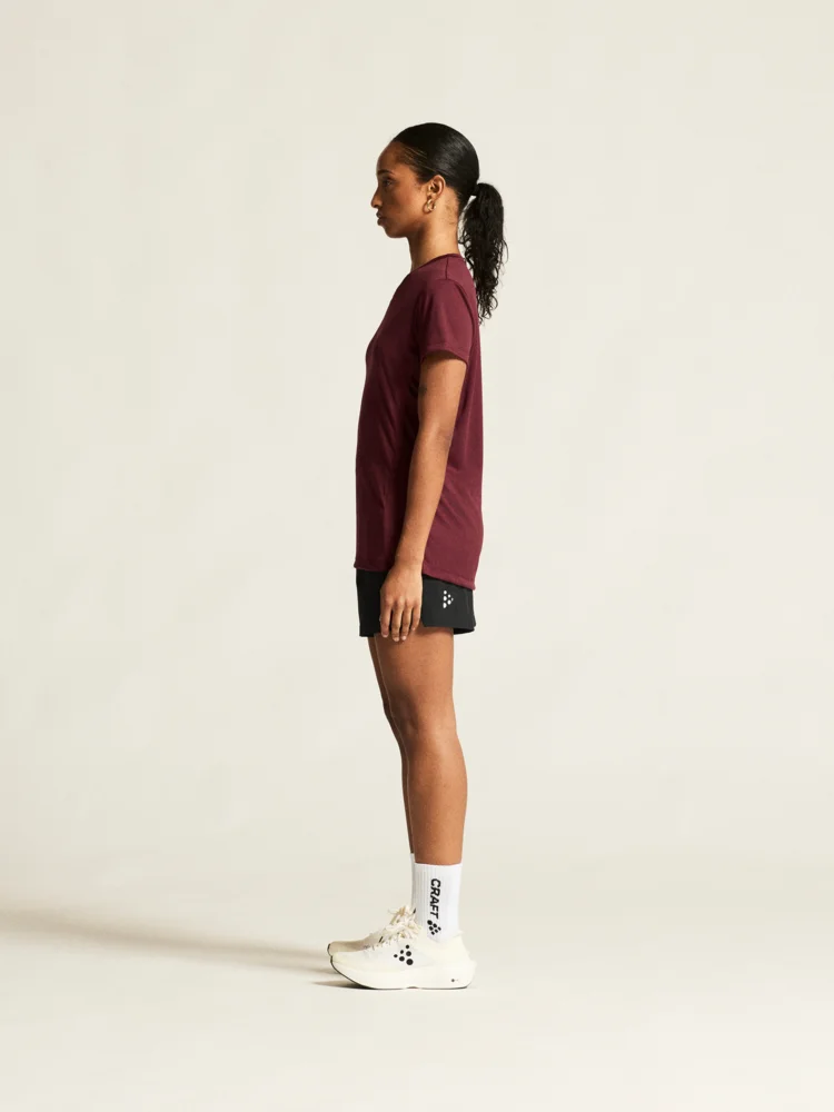 Ladies' V-neck sports shirt
