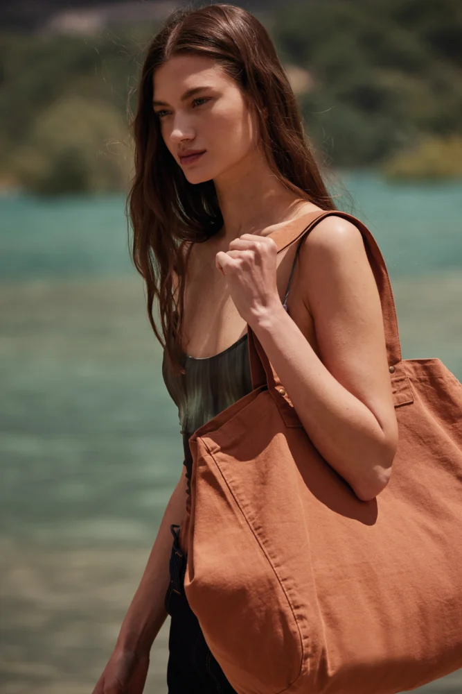 Große Tasche