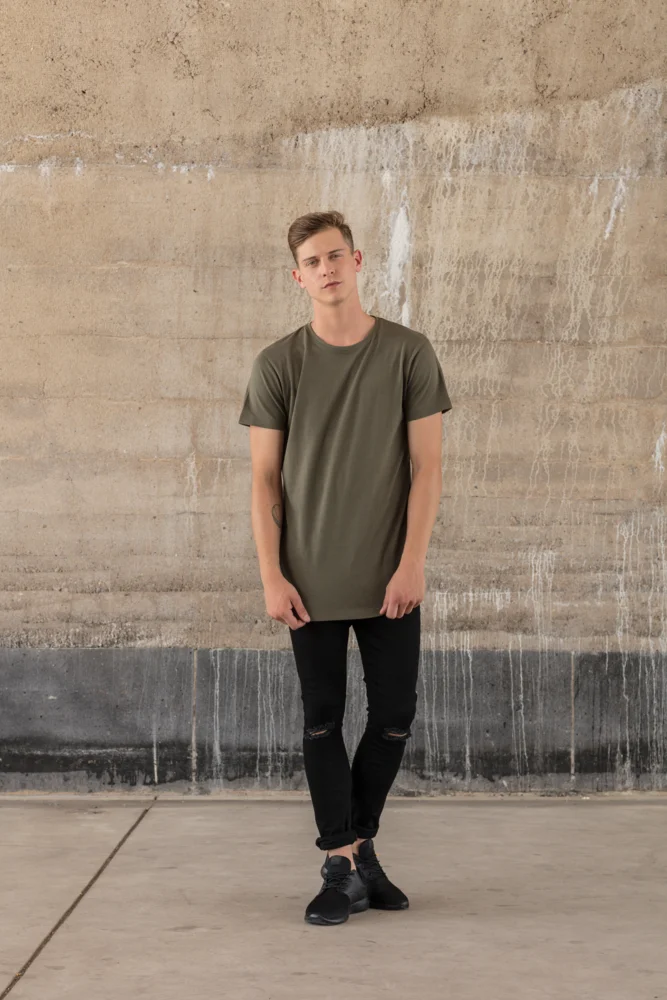 Herren T-Shirt "Shaped Long"