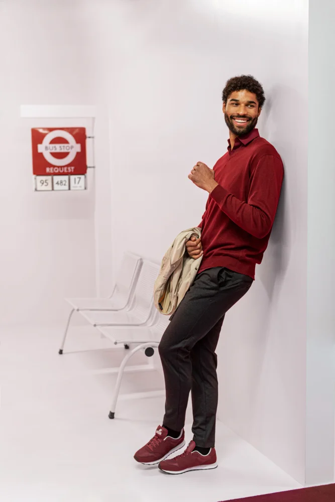 Men's V-Neck Pullover