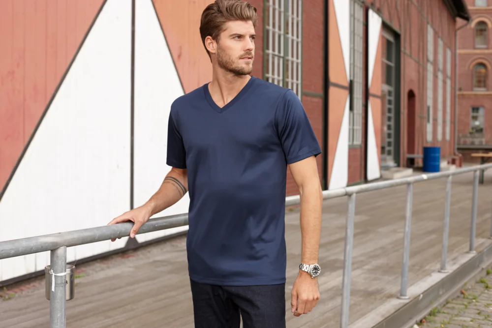 Herren V-Ausschnitt Sport T-Shirt