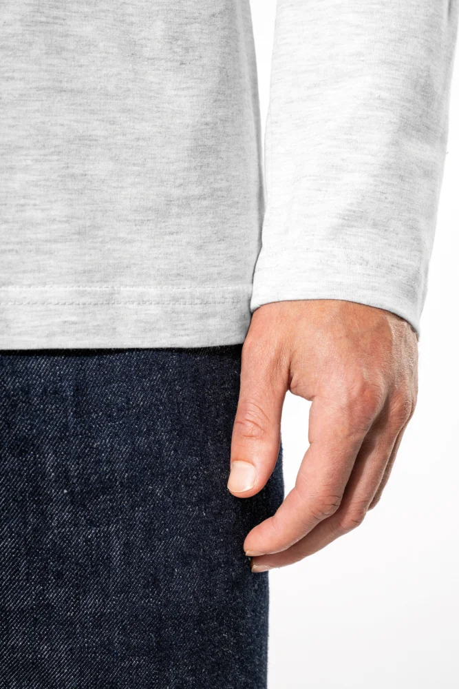 Men's V-Neck T-Shirt long-sleeve