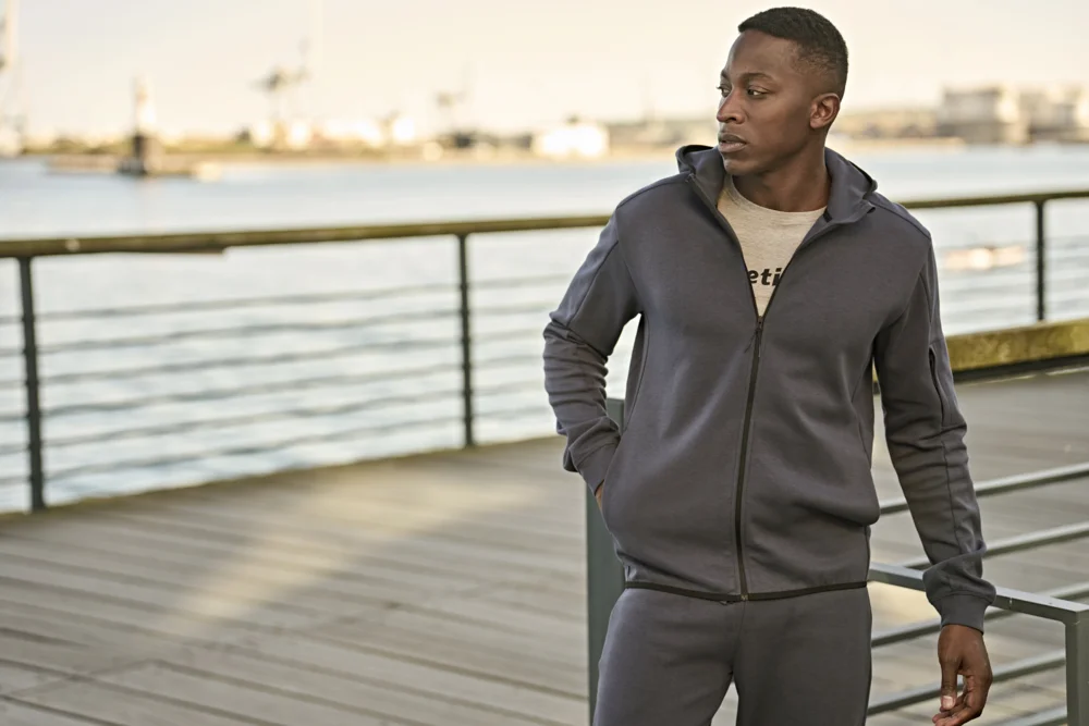 Kapuzen Sweatjacke "Athletic"