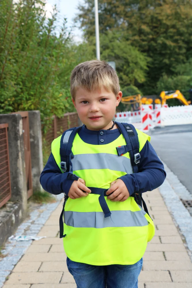 Kinder Warnschutzponcho