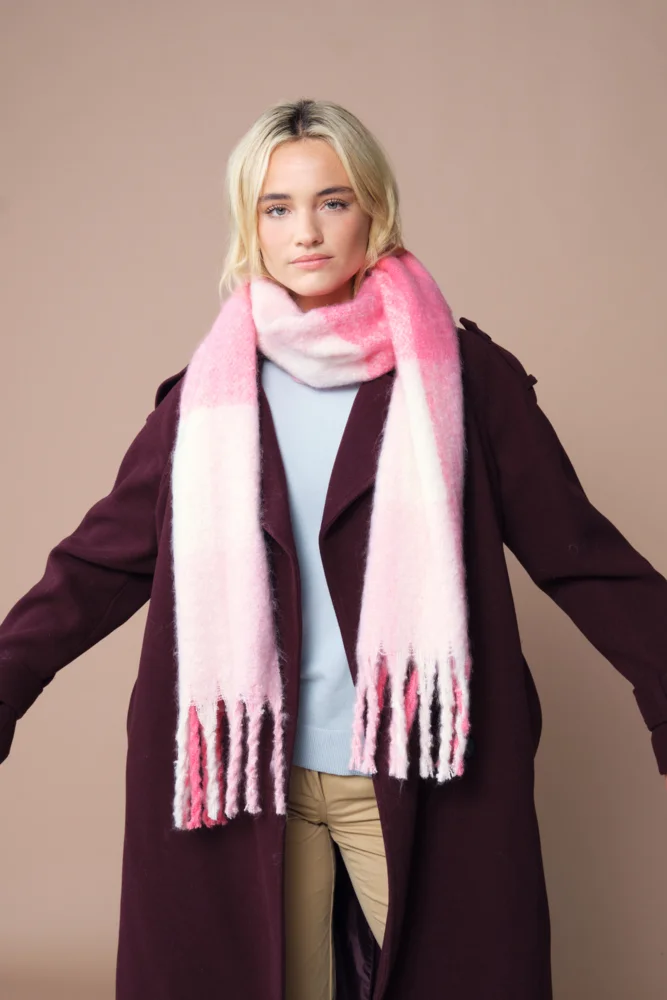 Schal "Fluffy Check"