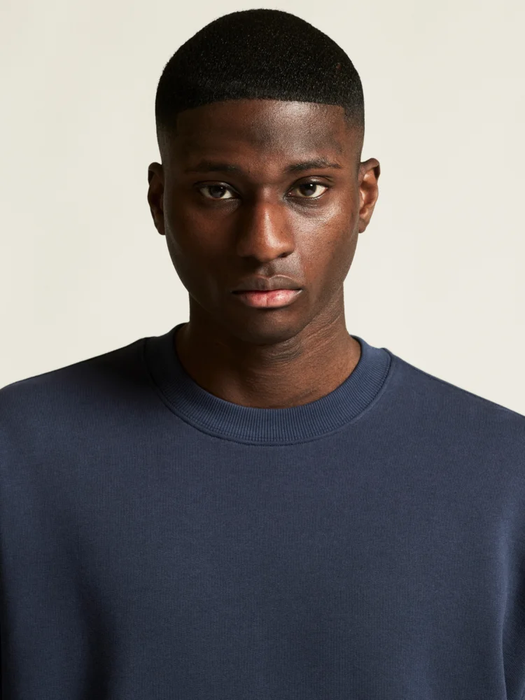 Schwerer Herren Sweater