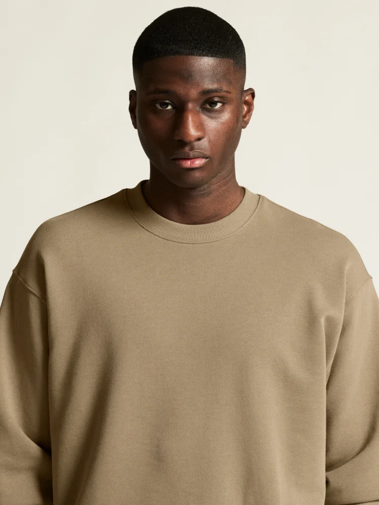 Schwerer Herren Sweater