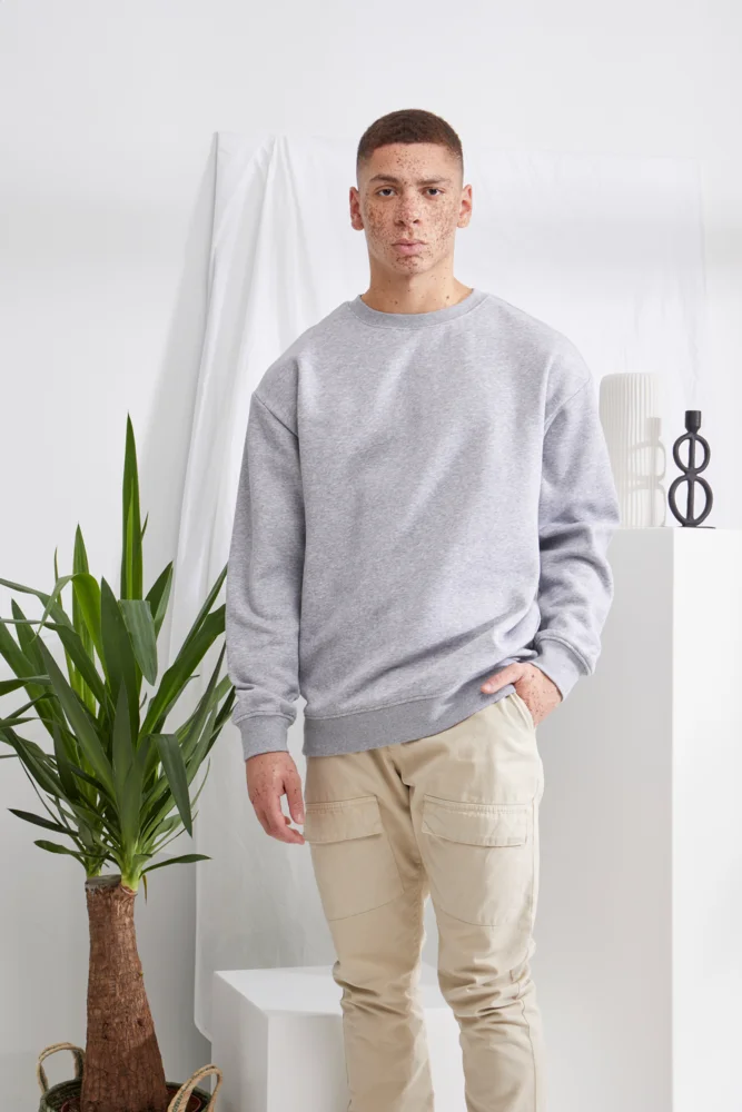Schwerer Sweater