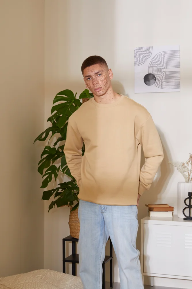 Schwerer Sweater