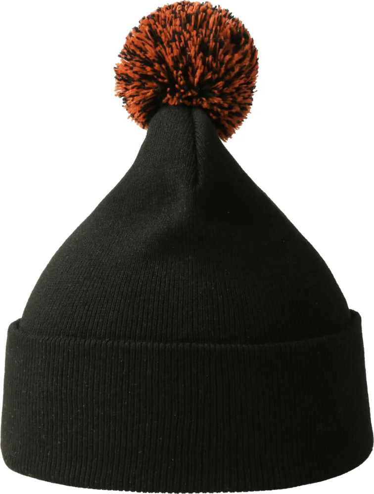 Strickmütze mit Pompon