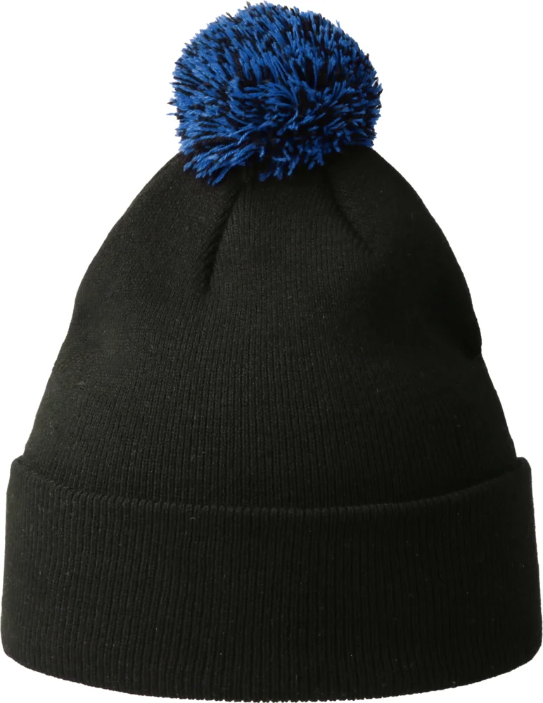 Strickmütze mit Pompon