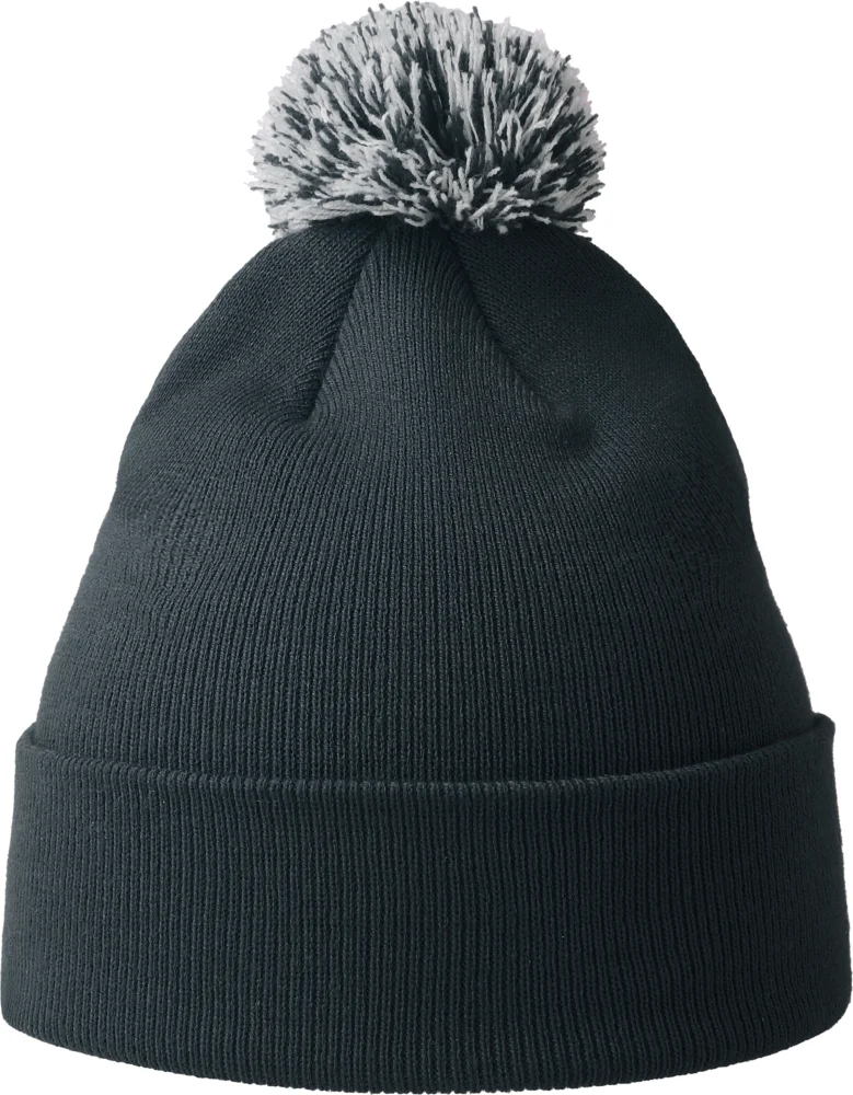 Strickmütze mit Pompon