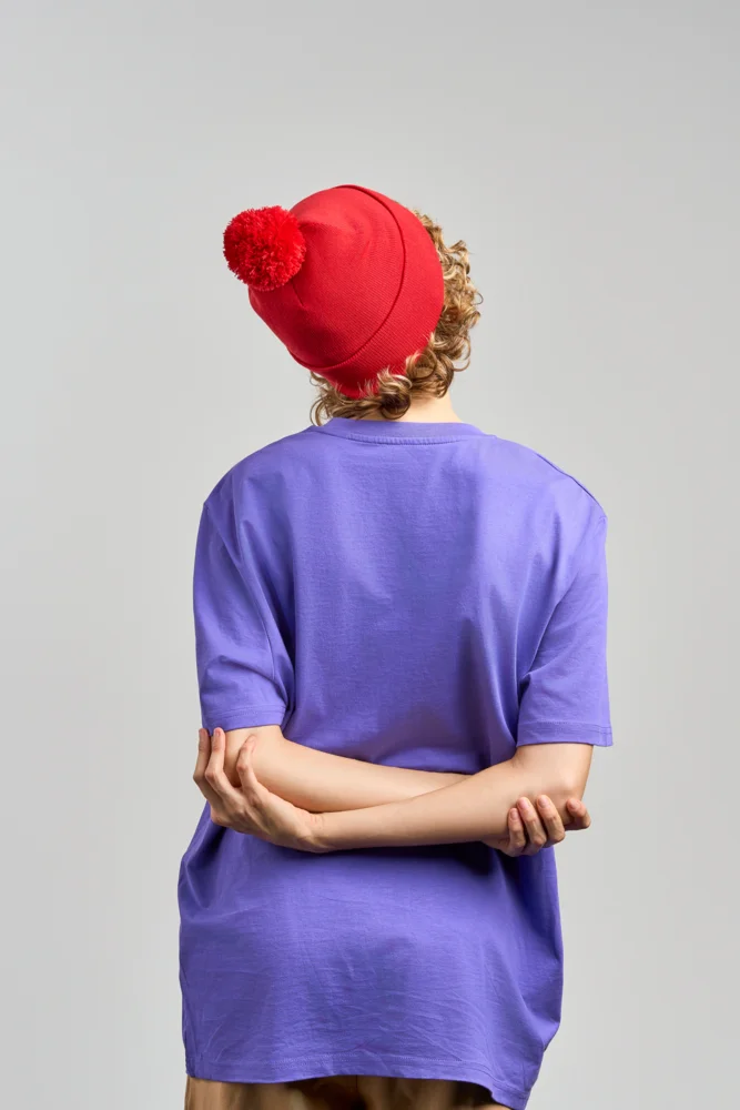 Strickmütze mit Pompon