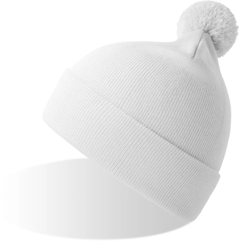 Strickmütze mit Pompon