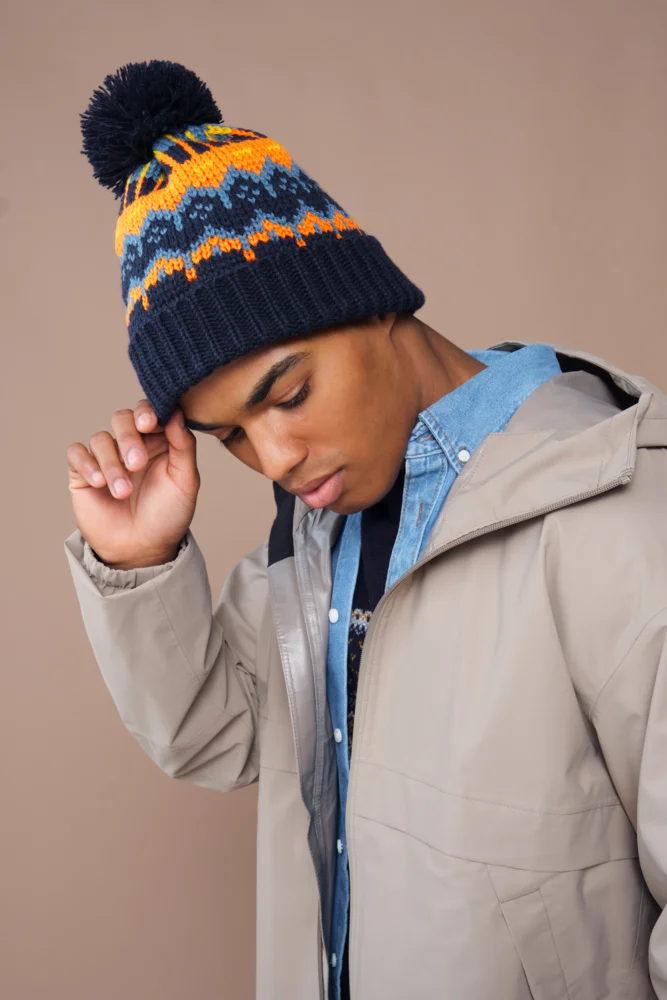 Strickmütze mit Pompon "Retro Ski"