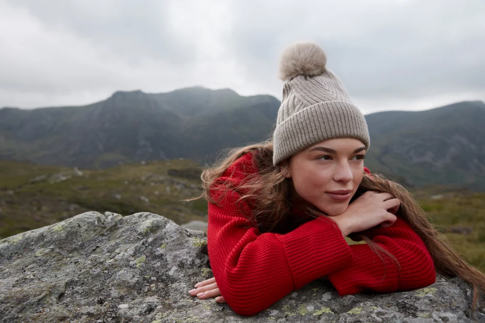 Strickmütze mit Pompon "Snow Luxe"