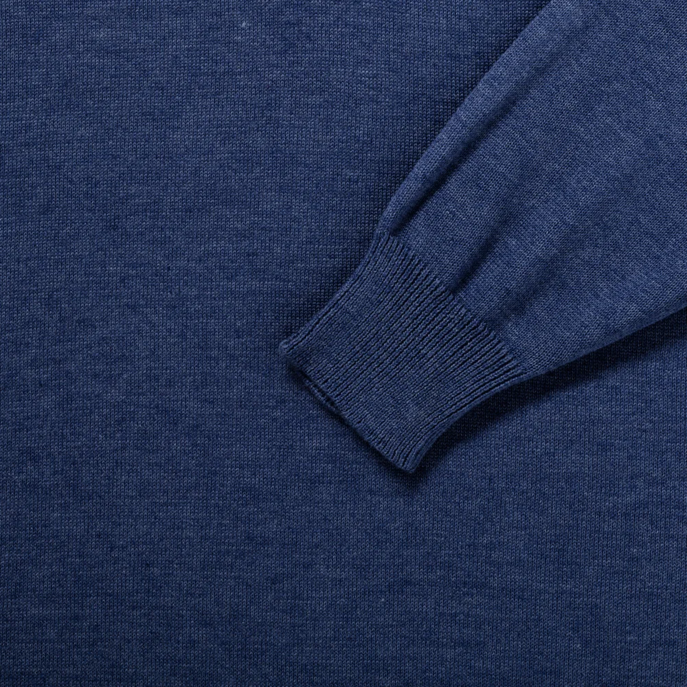 V-Ausschnitt Strickpullover