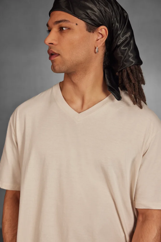 V-Ausschnitt T-Shirt