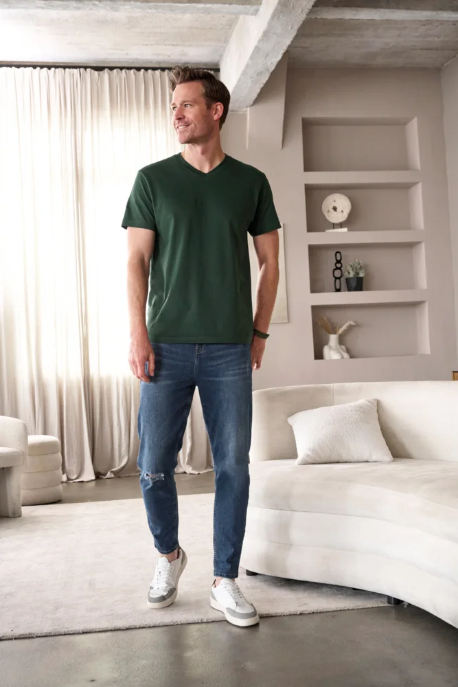 V-Ausschnitt T-Shirt
