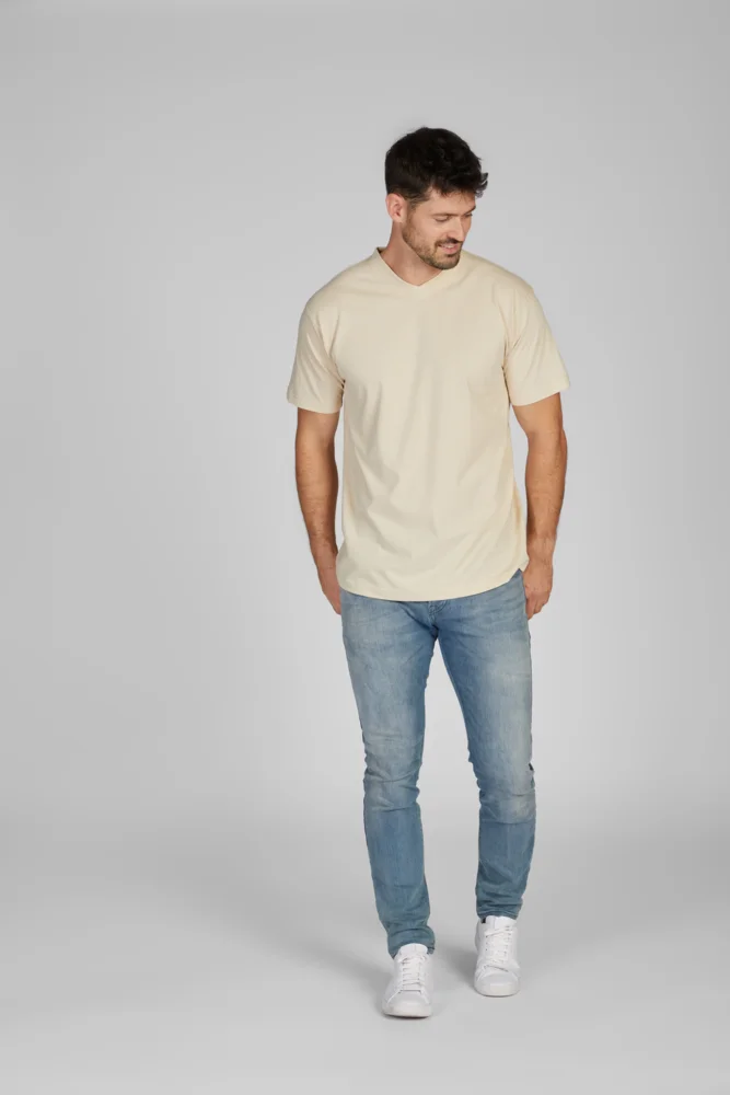 V-Ausschnitt T-Shirt