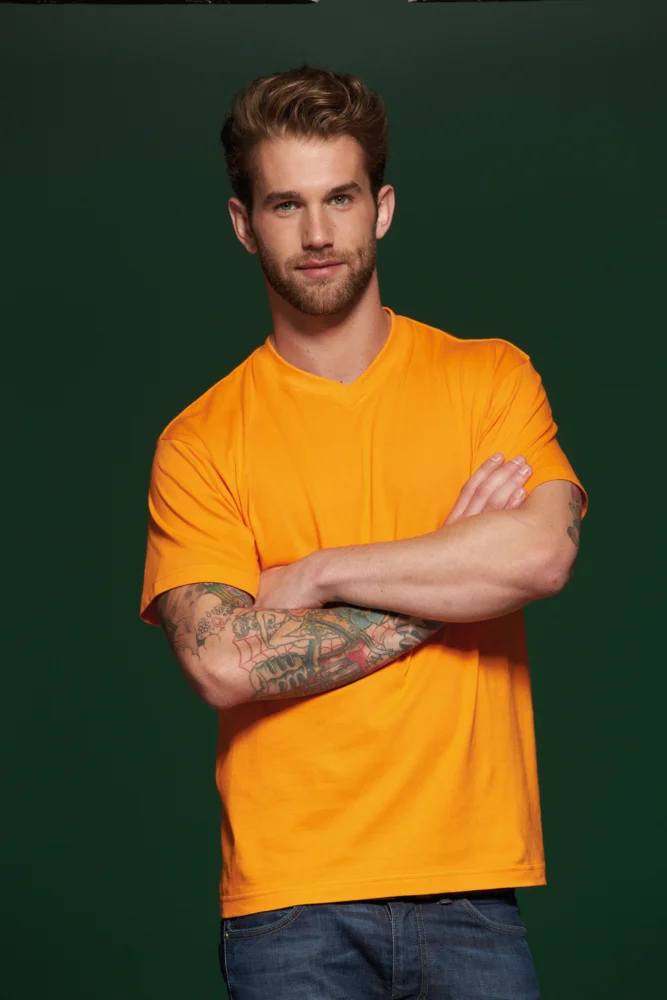 V-Ausschnitt T-Shirt