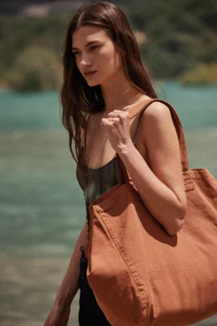 Große Tasche