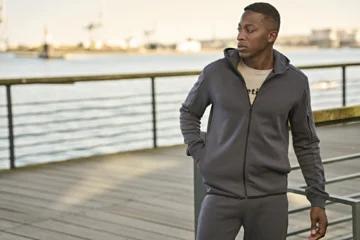 Kapuzen Sweatjacke "Athletic"