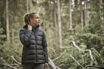 Leichte Damen Kapuzen Steppjacke