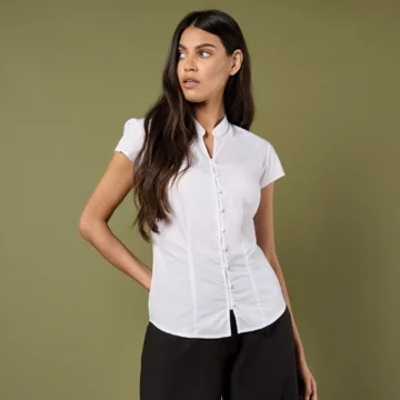 Popeline Bluse mit Maokragen kurzarm
