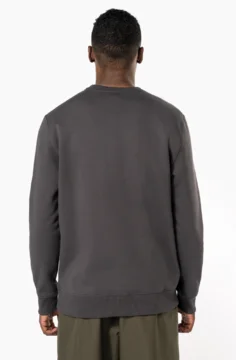 Schwerer Sweater